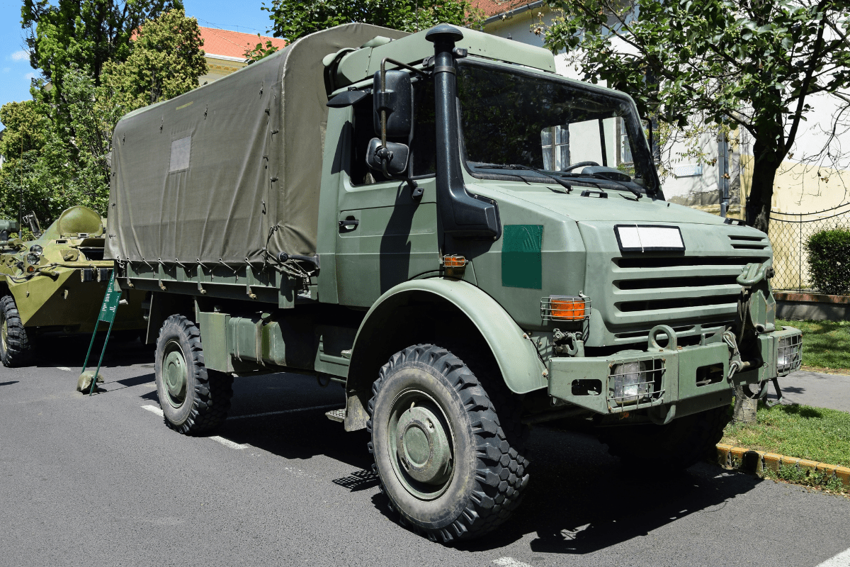 Peinture militaire particularités techniques et applications